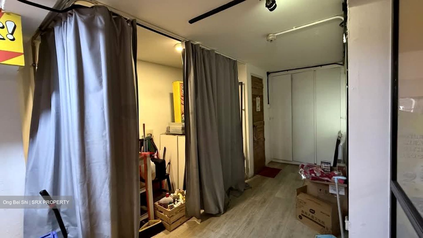 Prinsep Place (D7), Shop House #585396831